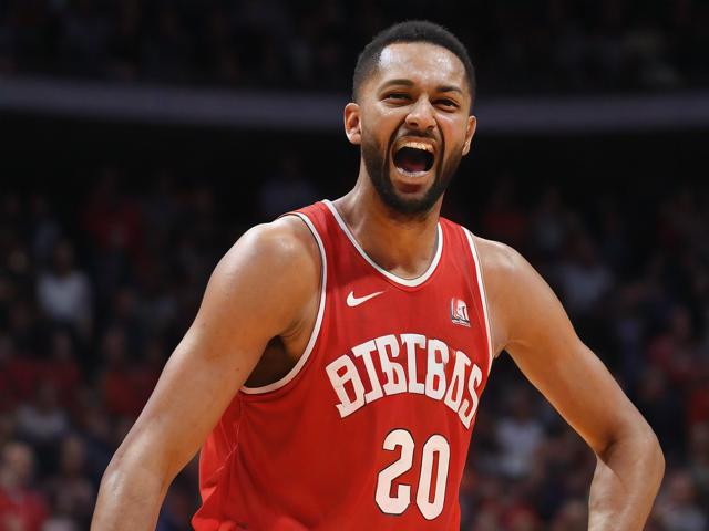 “九游app_ NBA最奇葩的玩笑时刻，球员爆笑全场”，爆笑nba游戏