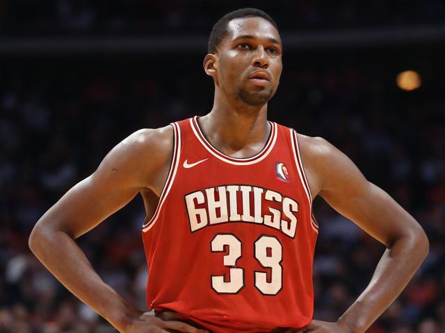 “九游app_ 历史回顾：NBA几十年来的十大经典封盖”，nba封面设计