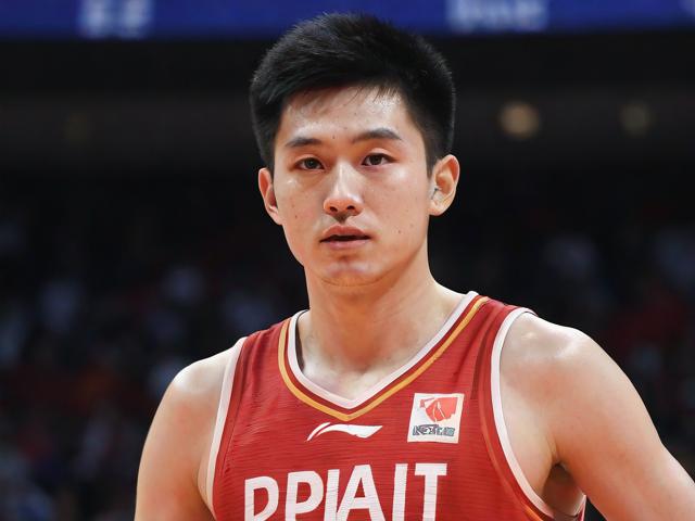 jiuyou.com_ 中国男篮明星球员携手公益，传递正能量，中国男篮明星队队员