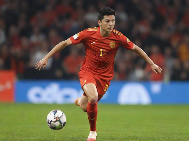 九游JIUYOU SPORTS_ 中国职业足球队伍国际交流赛成绩喜人，中国足球业余联赛